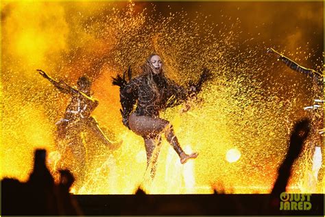 beyonce 2016 bet awards performance.